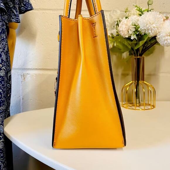 Michael Kors 35F1GM9M2I Mercer Medium Messenger Satchel Bag Signature Marigold - Picture 4 of 8